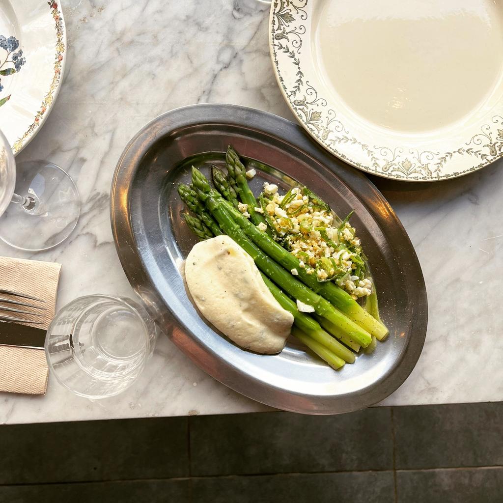 Asperges et mousline